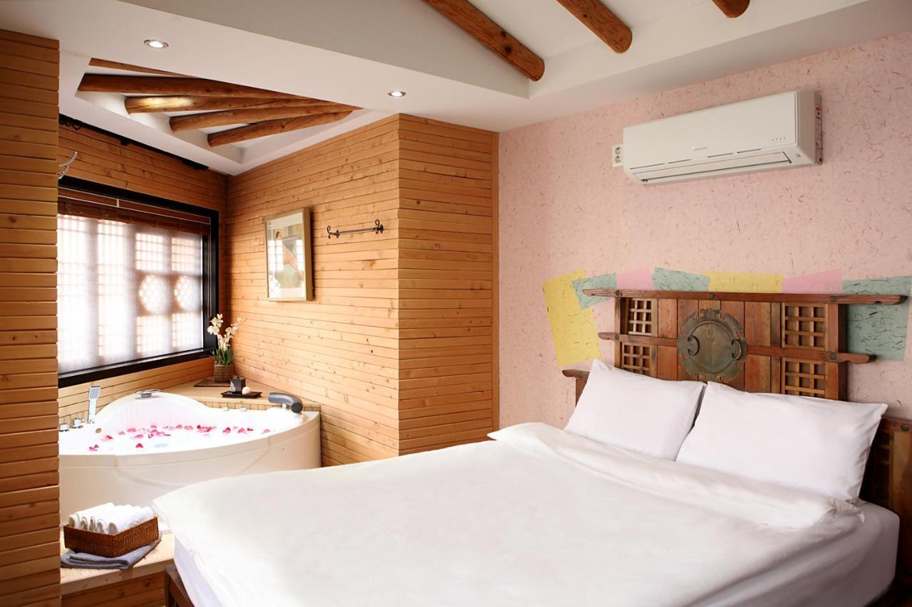 Jeonju Hanok Taejogung Hotel الغرفة الصورة