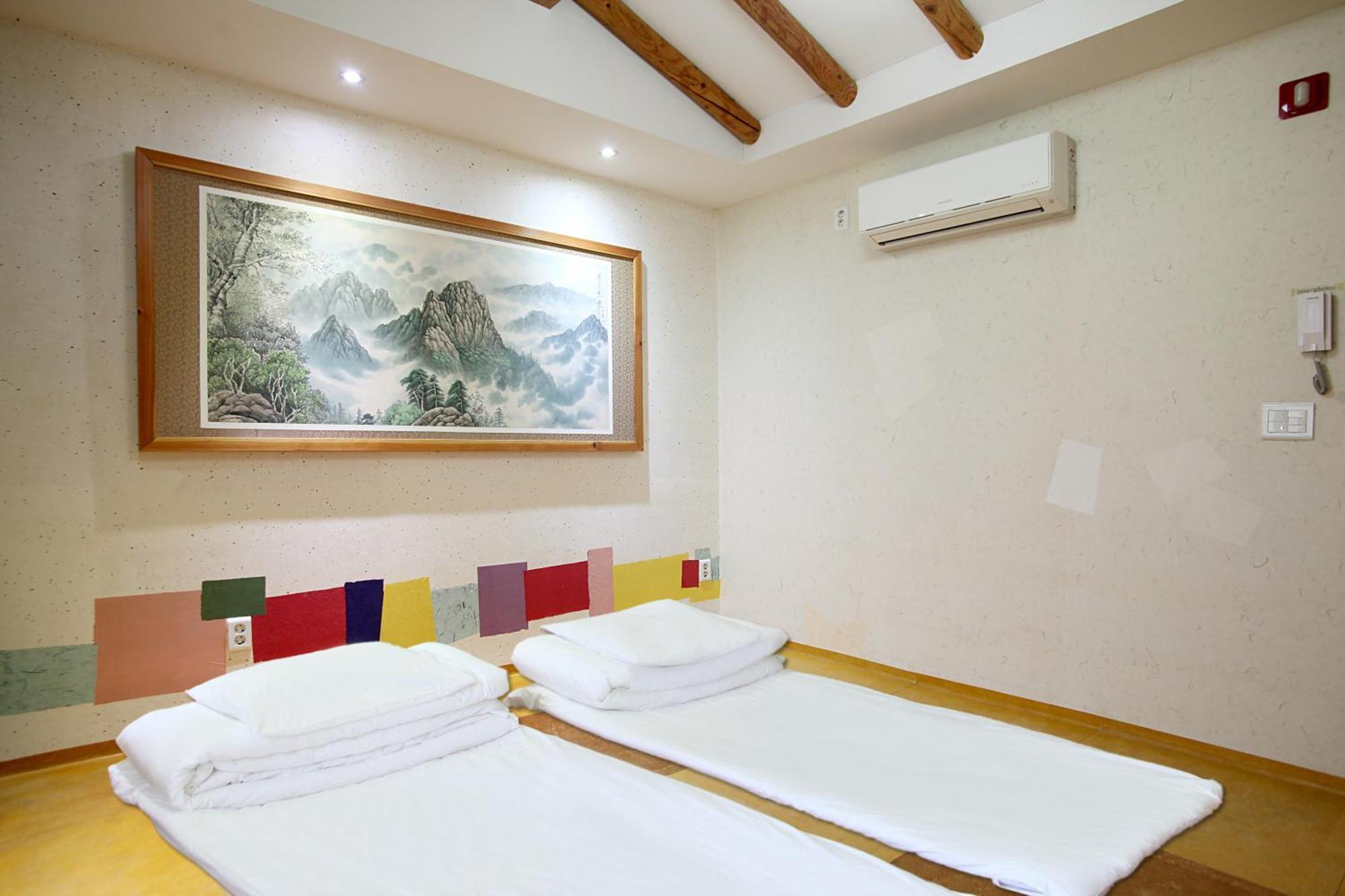 Jeonju Hanok Taejogung Hotel الغرفة الصورة