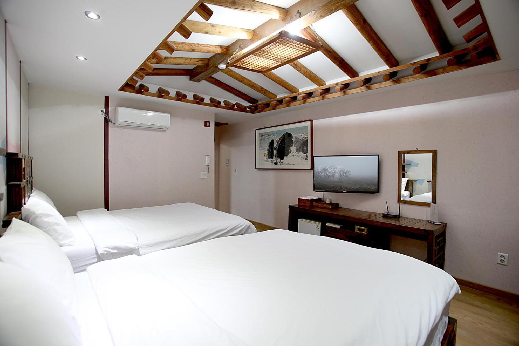 Jeonju Hanok Taejogung Hotel الغرفة الصورة