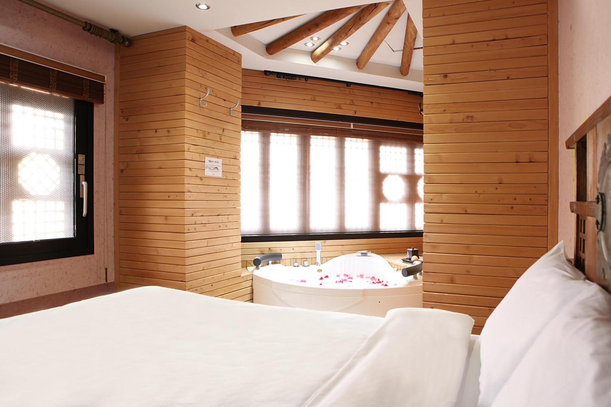 Jeonju Hanok Taejogung Hotel الغرفة الصورة